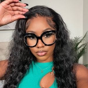 Square Eyeglasses Frame. Beautiful Eyeglasses, very fashionable radiant Black